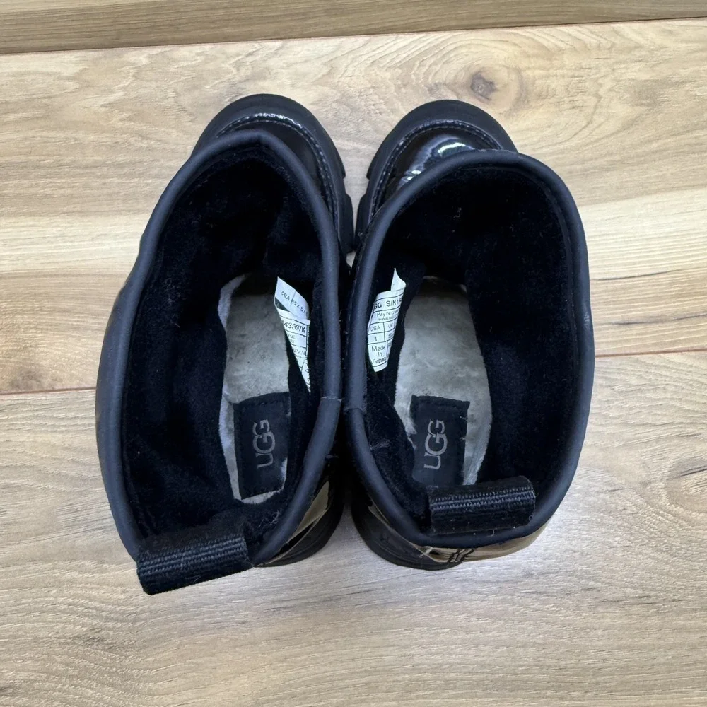 UGG Classic Brellah Mini Black Boots Girls 1 High Gloss Waterproof Chunky